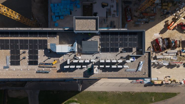 haier caso exito residencia instalación en cubierta