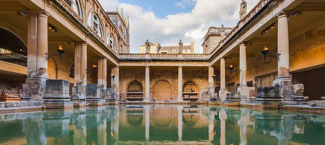 Baños romanos antiguos Abadía de Bath